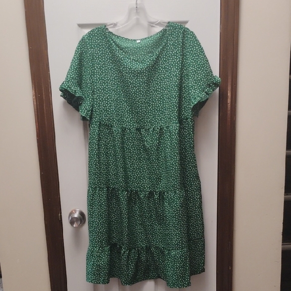Green Polka Dot Dress - Picture 1 of 6